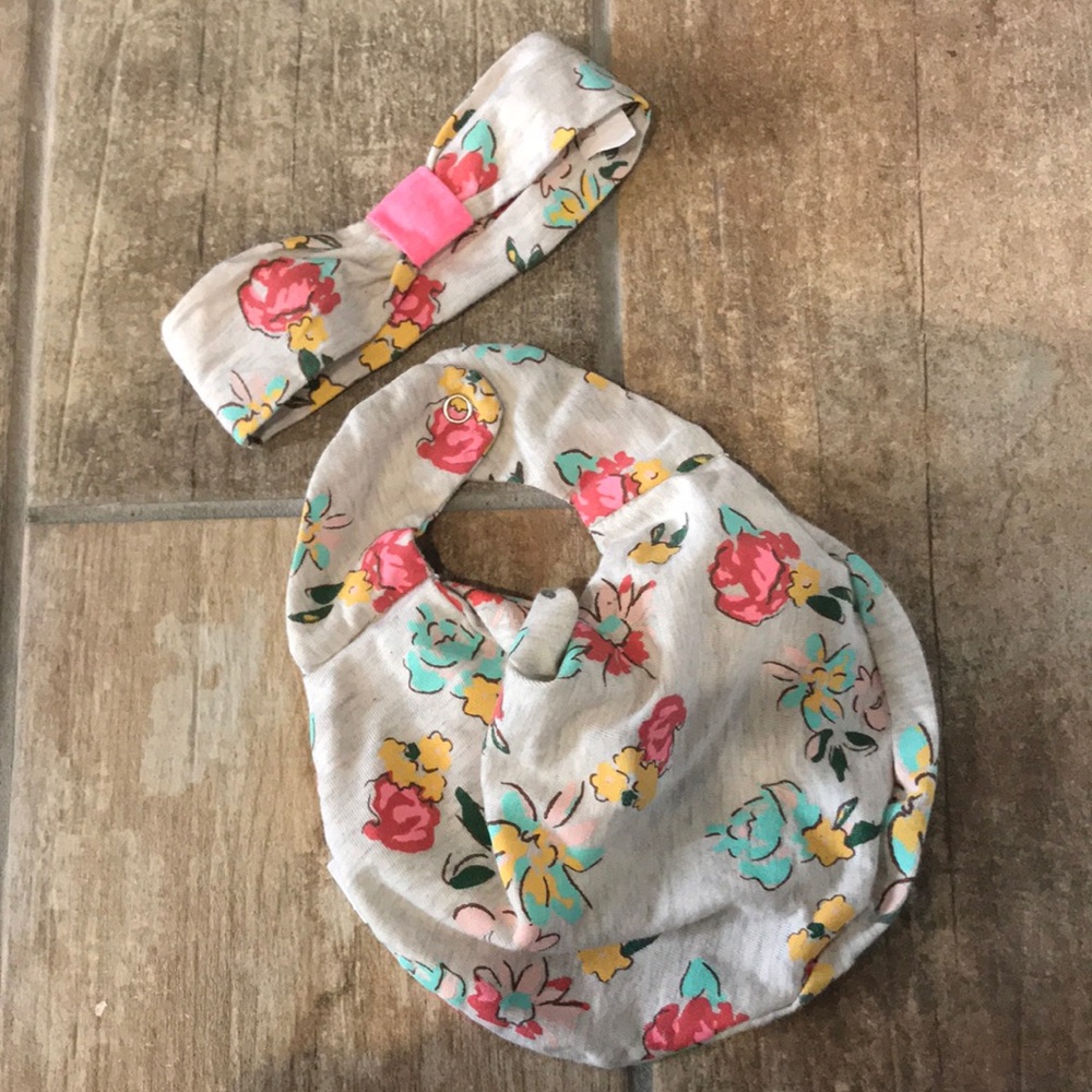 Floral bib and head piece set